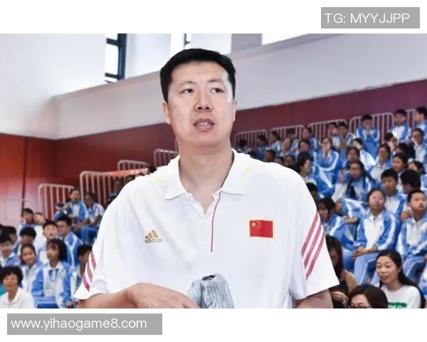 王治郅坚持现金支付不妥协拒绝扫码引发社会关注与讨论